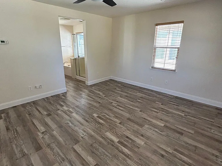 742 Stonehaven Loop — Photo 13