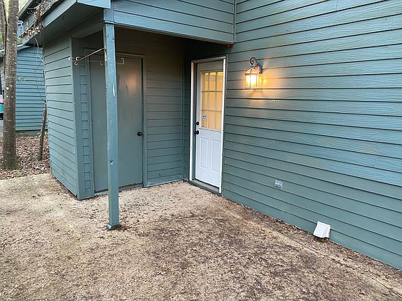 5th image of 54 Summer Oaks Dr