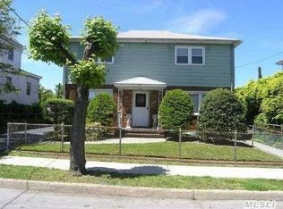 34 East Ave, Glen Cove, NY 11542
