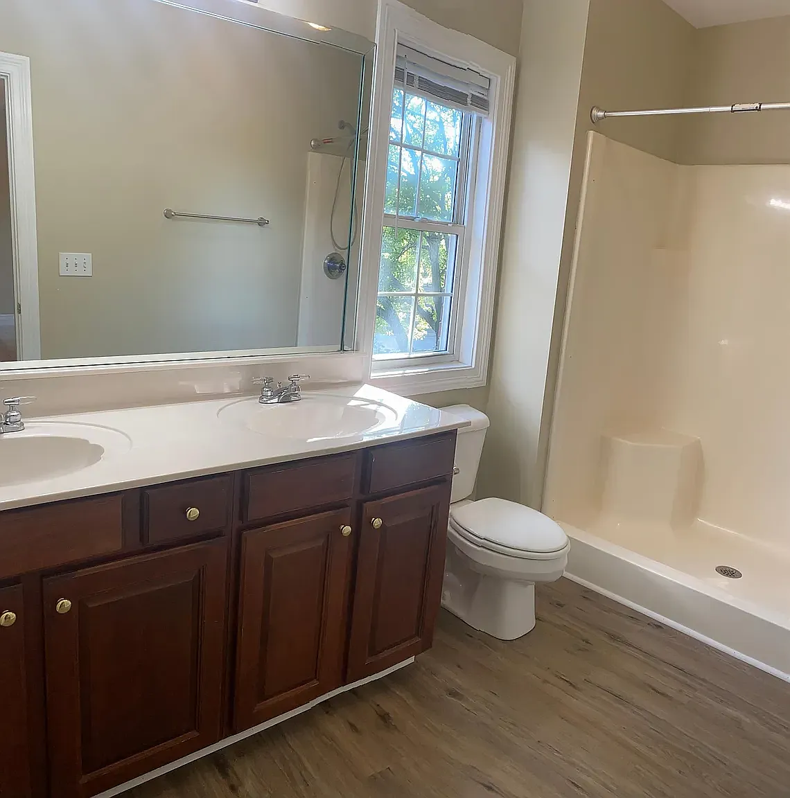 3 bed, 3.5 bath, 1866 sqft, $1,800 — Photo 4