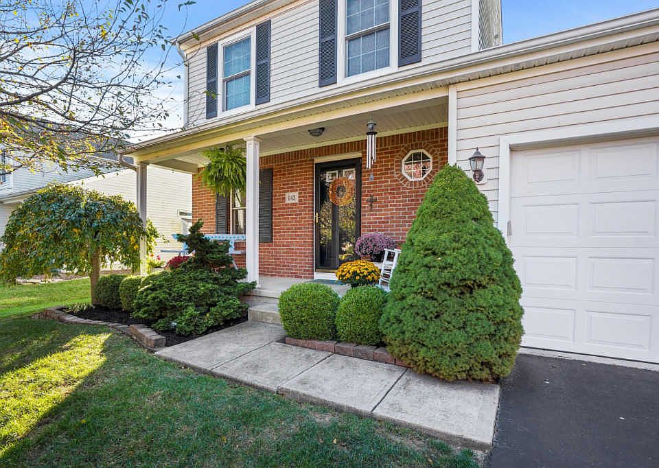 1st image of 142 Hayfield Dr
