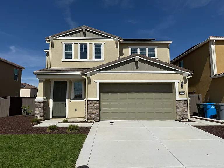 1059 Silverstone Way — Photo 18
