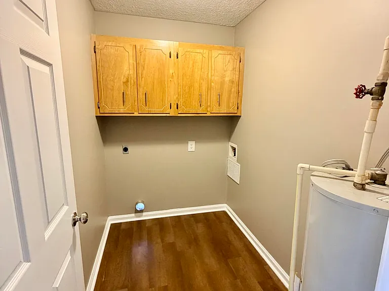 922 L C Ave — Photo 4