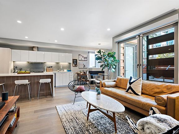 2nd image of 35 Dolores St APT 101