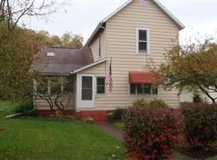 207 Barnhill Rd NE, New Philadelphia, OH 44663