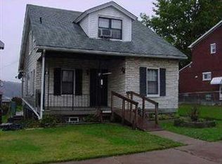1925 Alcoa Dr, New Kensington, PA 15068