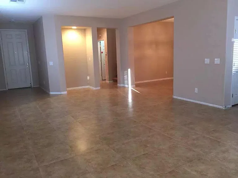 9025 Grenache St — Photo 11