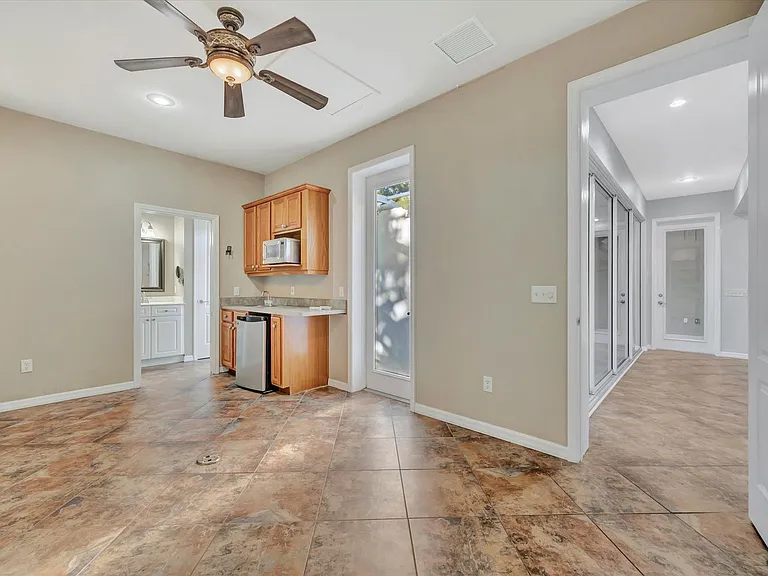 5318 Colony Meadows Ln — Photo 35