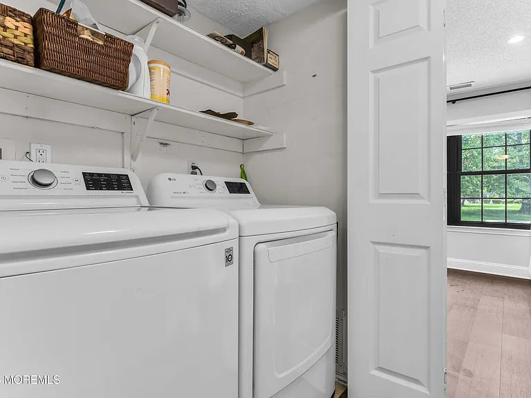 141 Old Orchard Ln — Photo 21