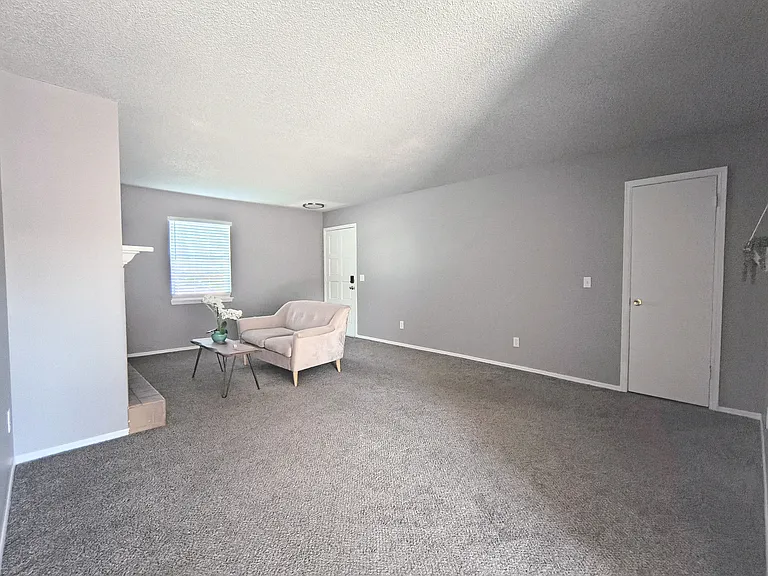 11417 N May Ave #1-D — Photo 9
