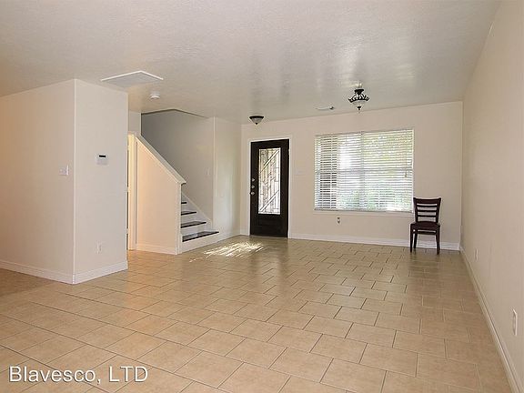 4th image of 6723 Stonecross Creek Ln