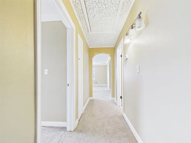 1213 W Sidnor St — Photo 21
