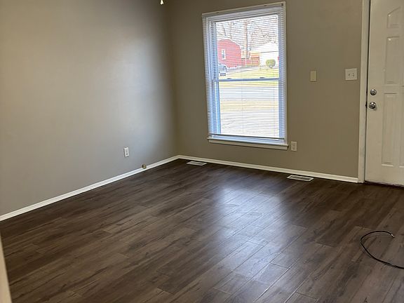 4th image of 7913 Conifer Dr