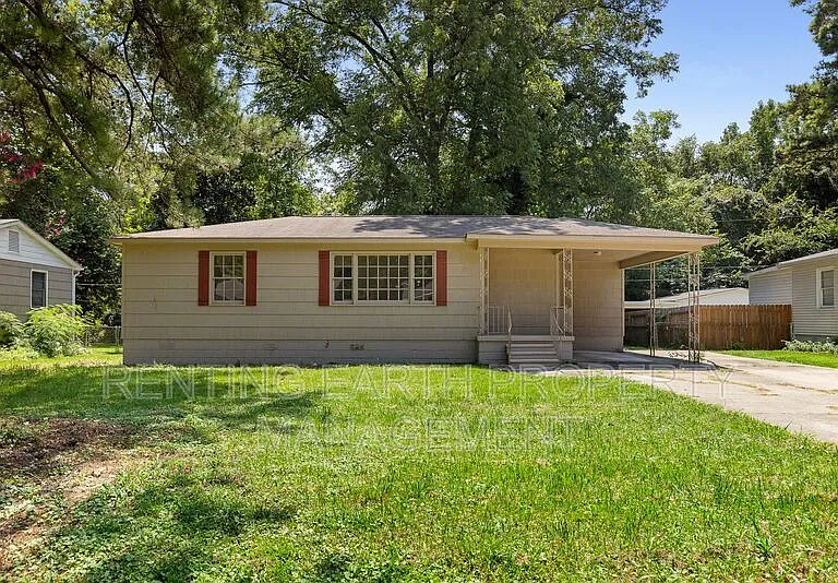 149 Rose Dr — Photo 2