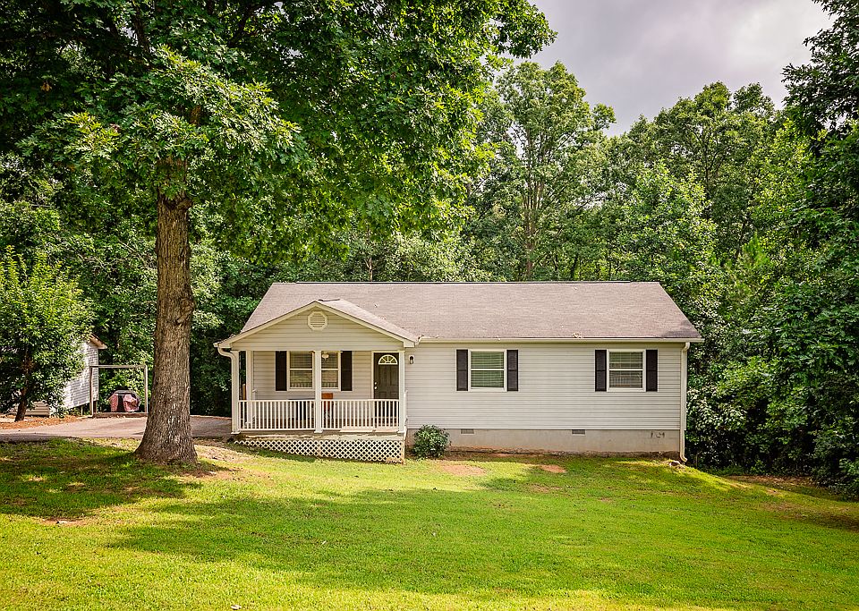 1st image of 571 River Trace Dr