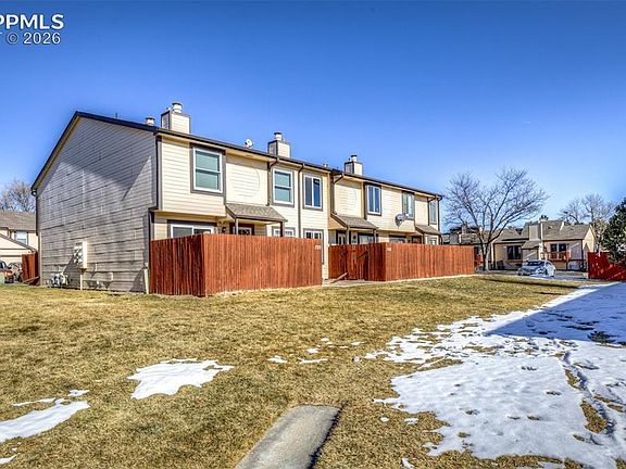 2nd image of 2370 Lexington Village Ln