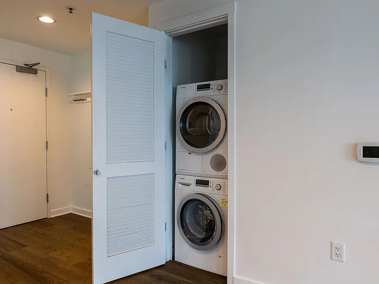 1788 Clay St #404 — Photo 22