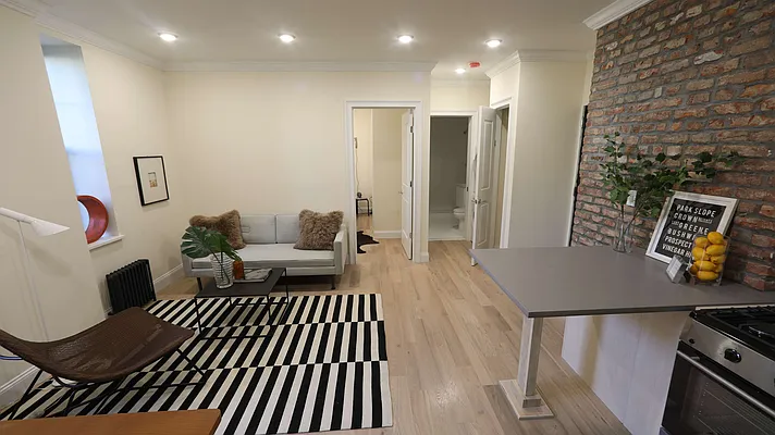 Rented by Dallien Realty Limited Liability Company | media 36