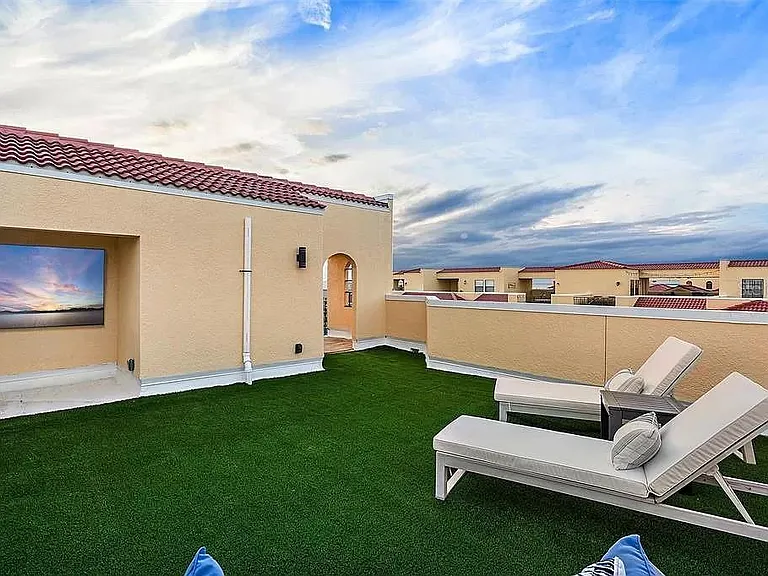 6418 Margarita Shores Ln — Photo 53
