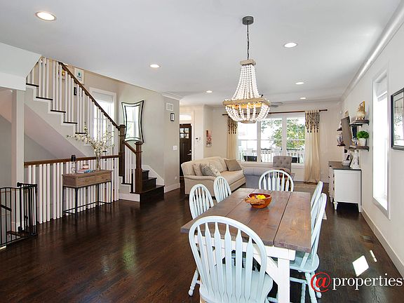 Living Room / Dining Room