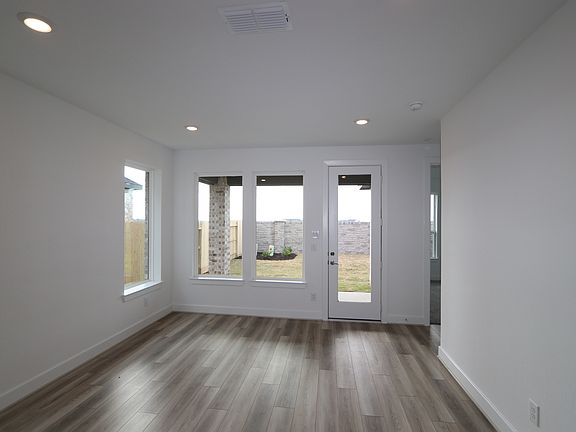 3rd image of 21659 Lampeter River Ln