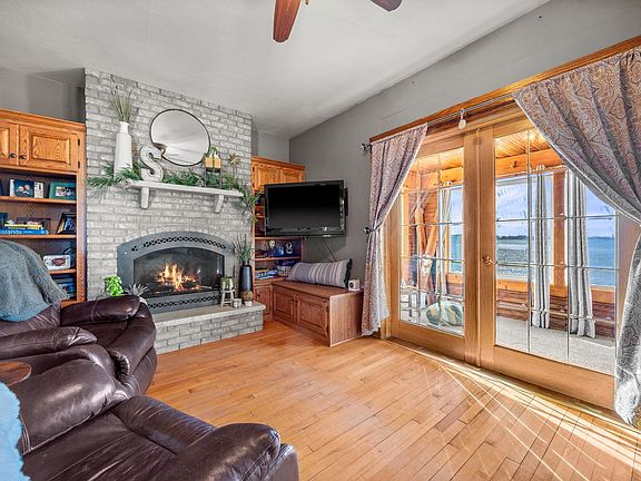 4th image of 17364 Kale Ave