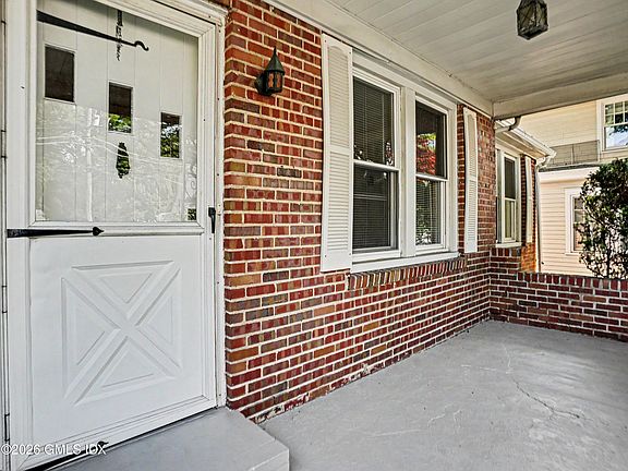 3rd image of 33 Sound Beach Ave