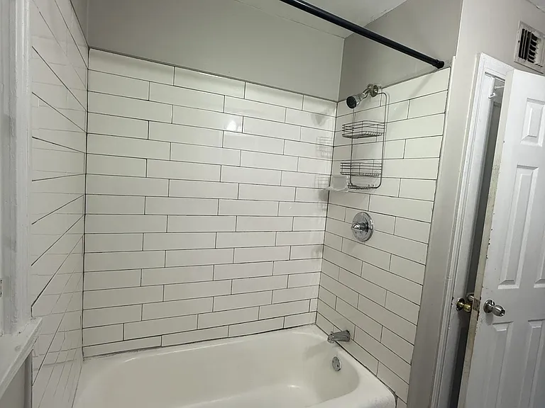 1744 Lincoln Pl SW — Photo 13