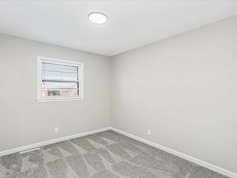 1470 S Hornecker Dr — Photo 15