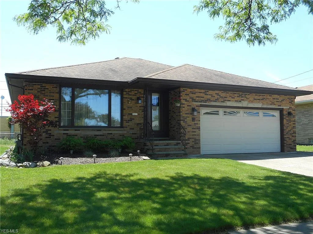 9925 Shady Ln photo 1