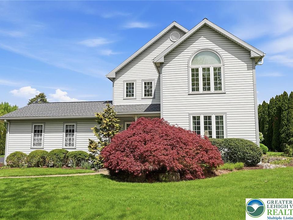 1st image of 1011 Johnston Dr