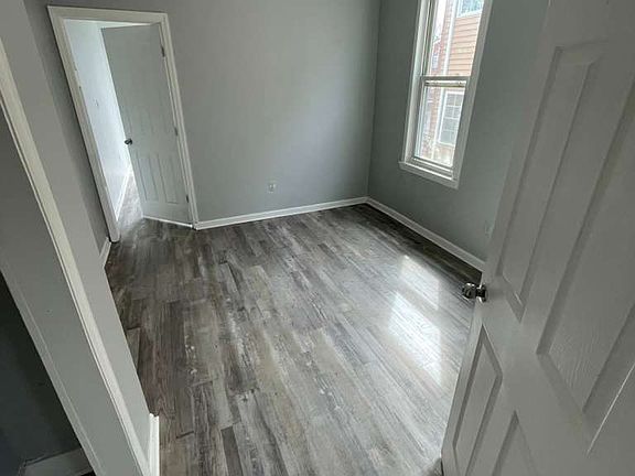 3rd image of 25 Princeton St #2L