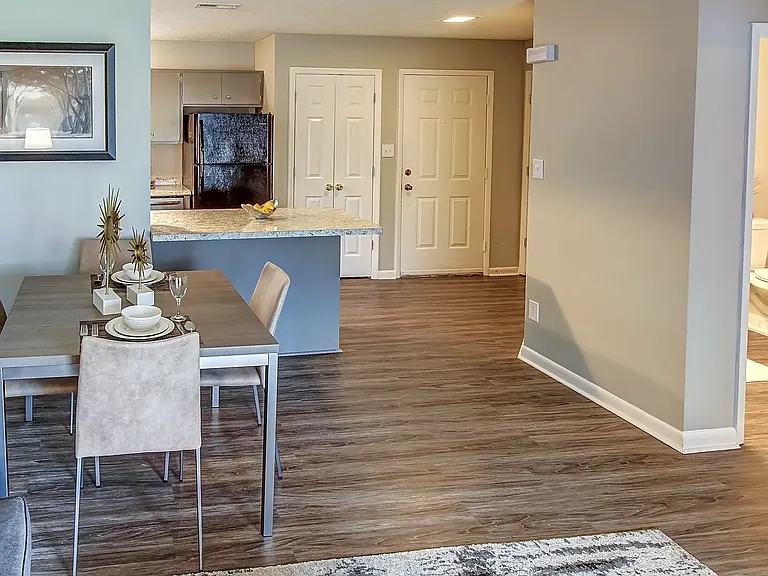 Meadow Pointe Apartments — Photo 7