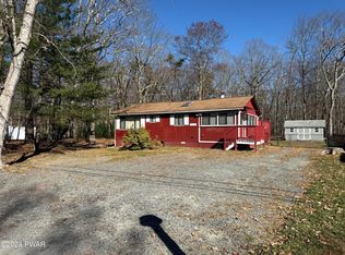 217 Lake Dr, Dingmans Ferry, PA 18328