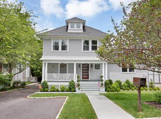 52 Arcadia Rd, Old Greenwich, CT 06870