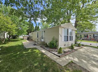 579 Park Ave, Belvidere, IL 61008