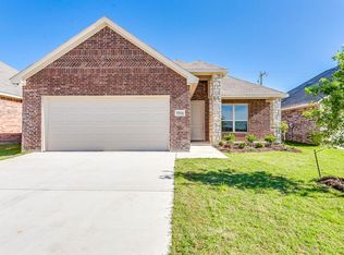5529 McLanhan Ln, Crowley, TX 76036