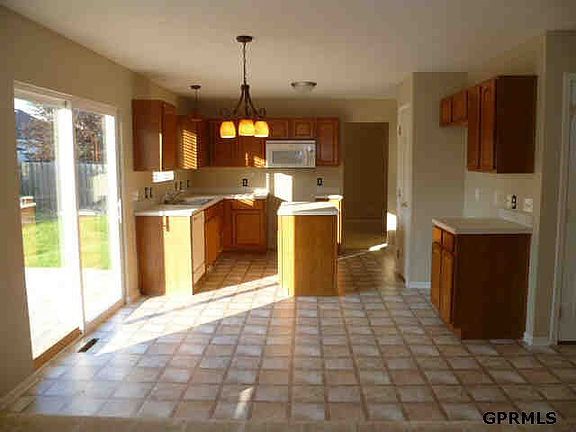 5th image of 5616 S 158th St