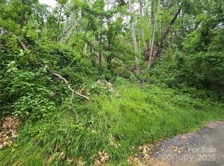 89 Weeping Cherry Forest Rd, Fairview, NC 28730