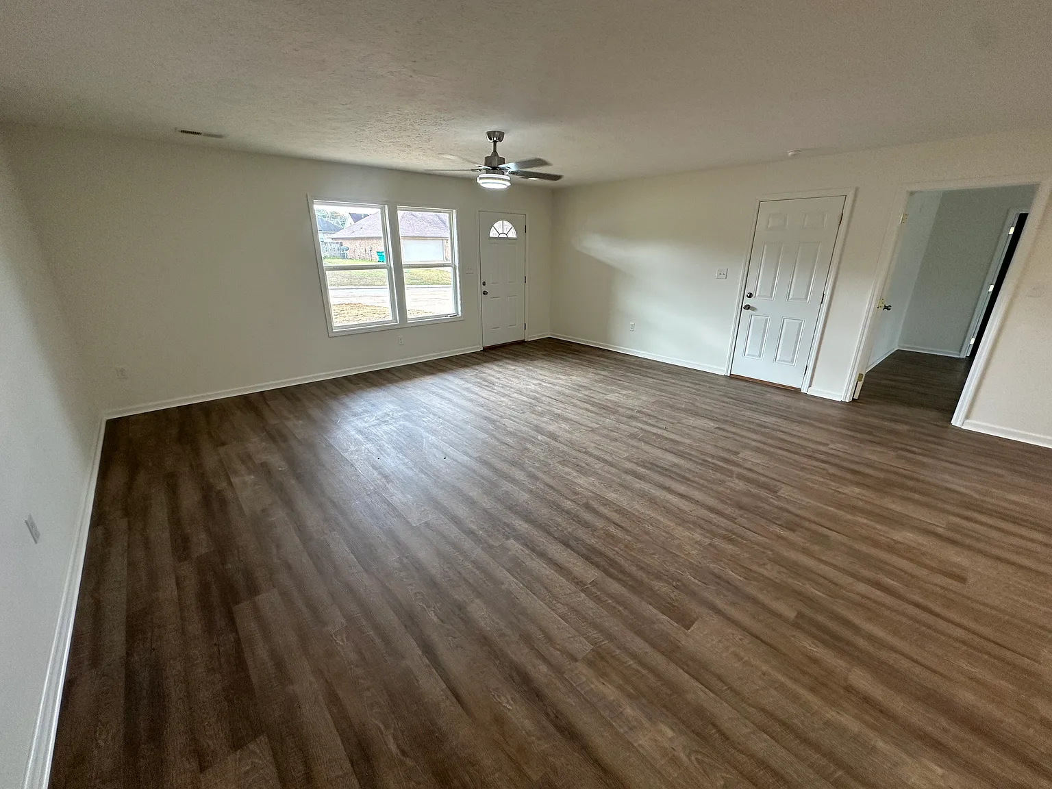 65 Hamlett Cv — Photo 4