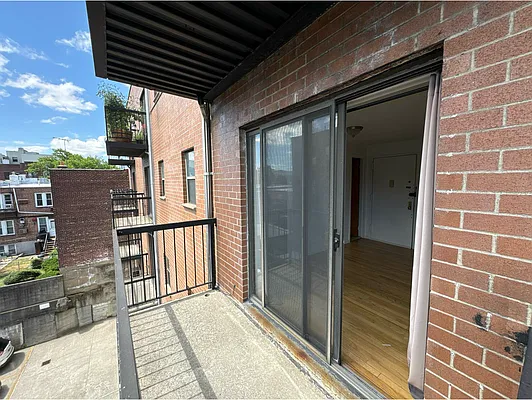 Rented by Voro New York | media 6