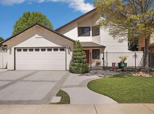 1941 Lakeshore Dr, Lodi, CA 95242