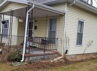 310 E Madison St, Paris, IL 61944