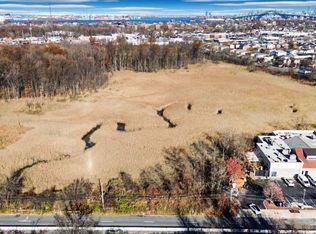 1105 Goethals Rd, Staten Island, NY 10303