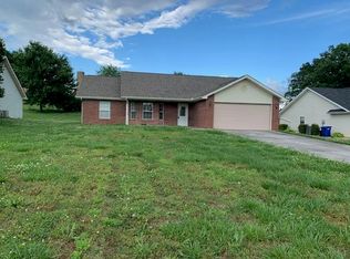 1448 Chessingham Dr, Maryville, TN 37801