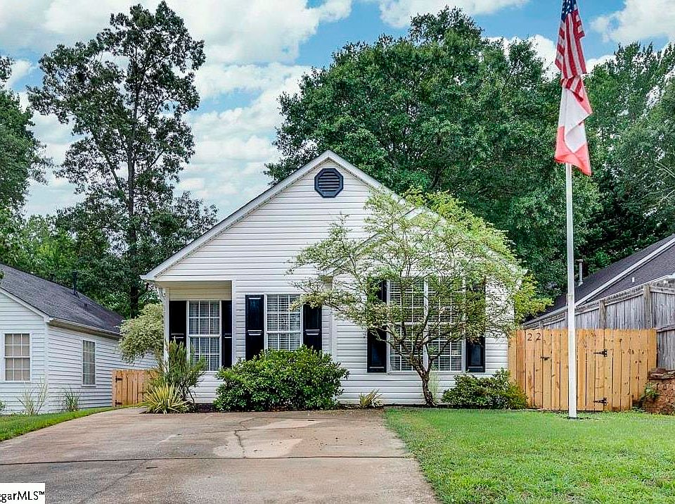1st image of 22 Lantern Ln