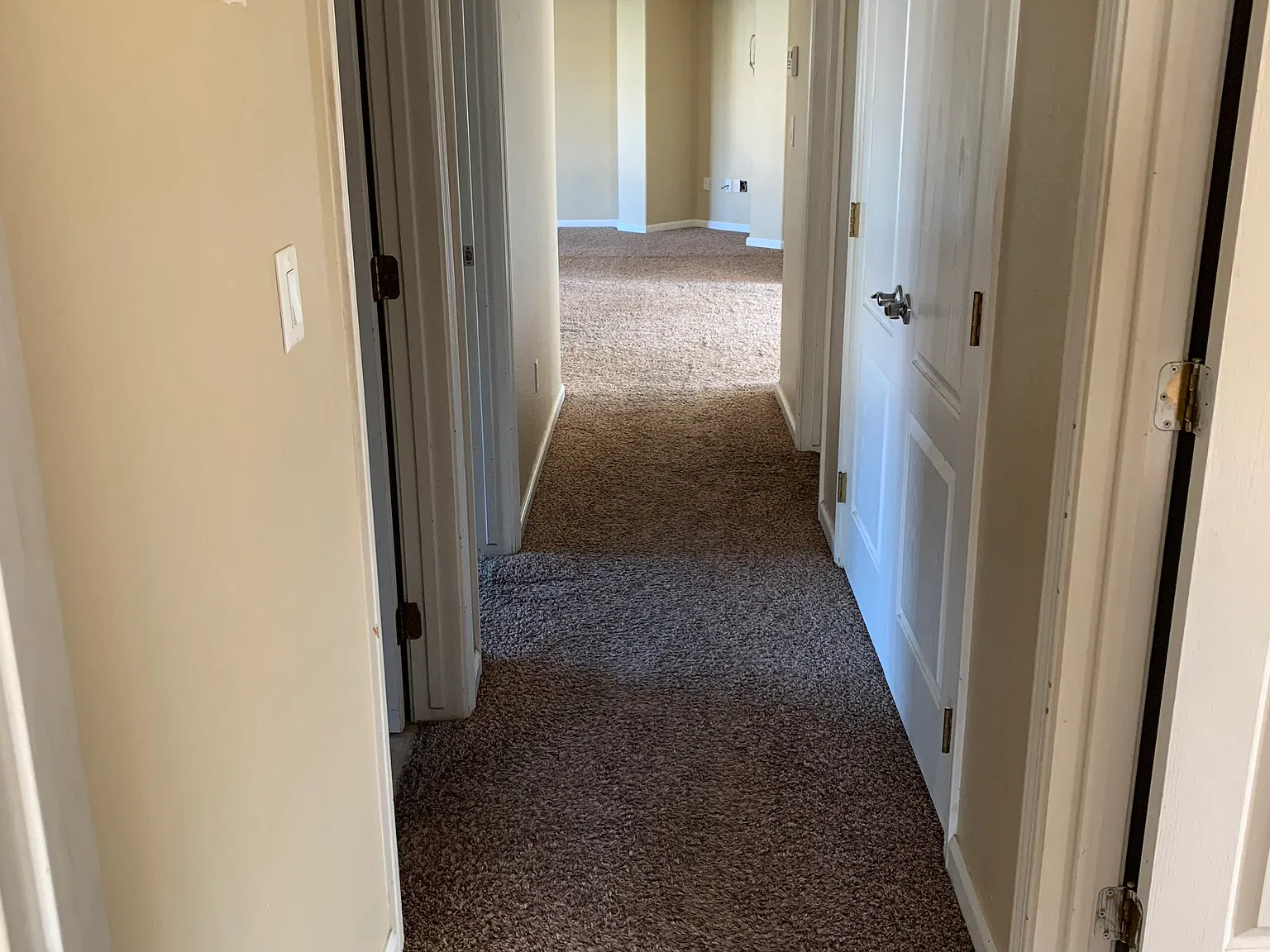 4631 W Evergreen Ct — Photo 3