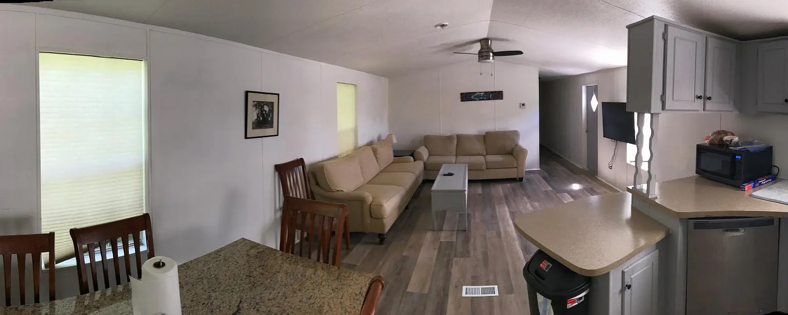 3 bed, 1200 sqft, $2,500 — Photo 3