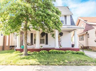 800 W Eleanor Pl, Peoria, IL