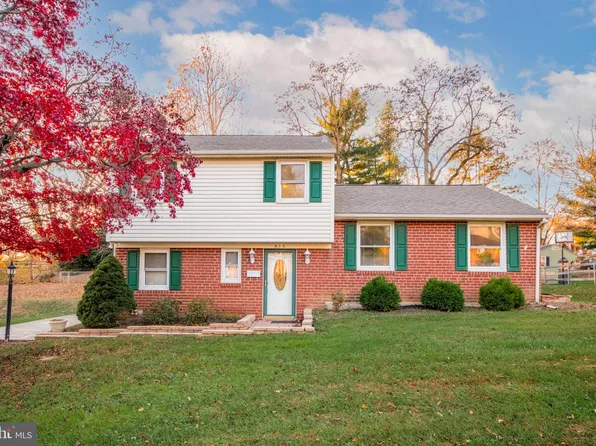 815 Lincoln Dr, Brookhaven, PA 19015